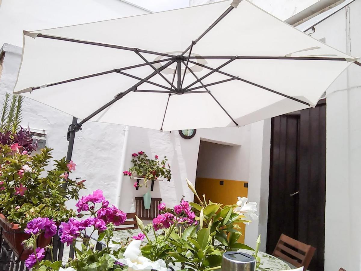 B&B 20 Archi Монополи Экстерьер фото