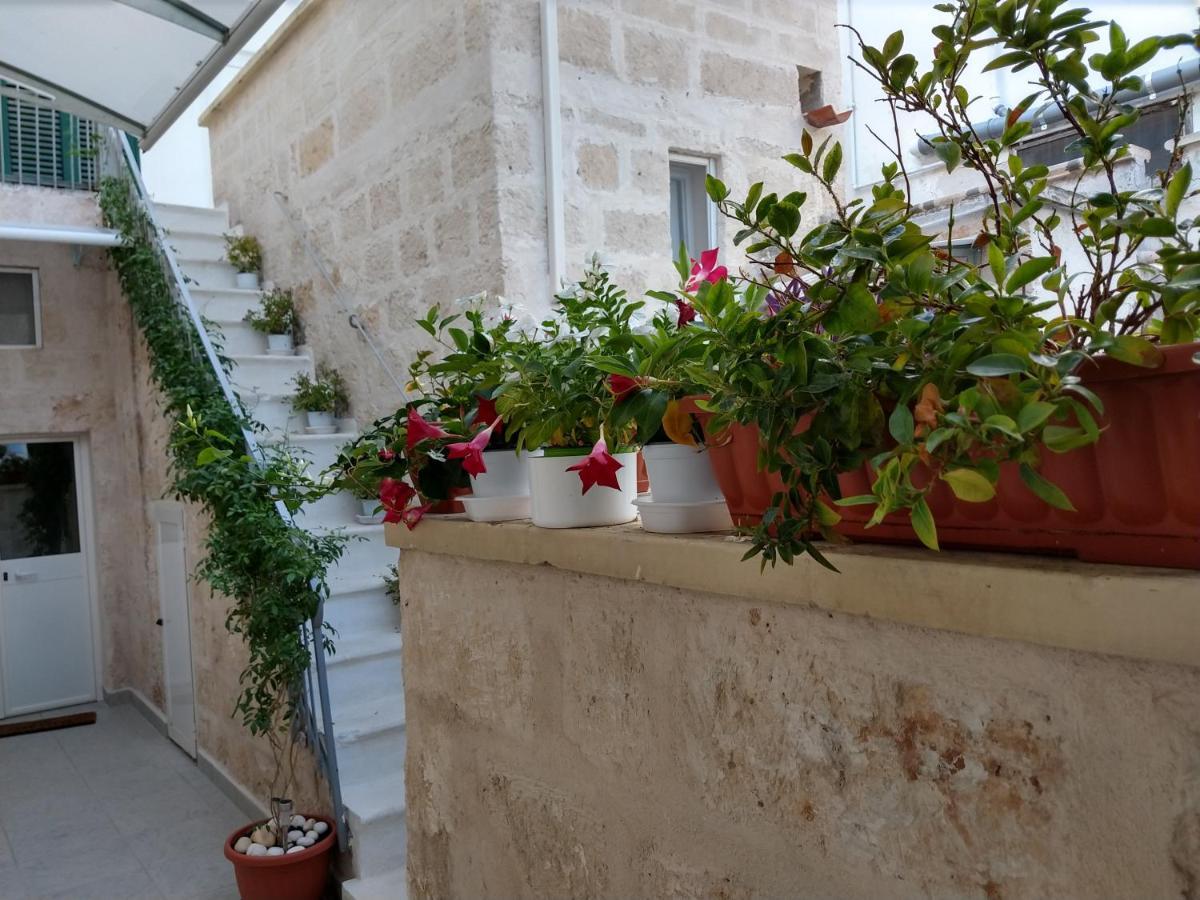 B&B 20 Archi Монополи Экстерьер фото