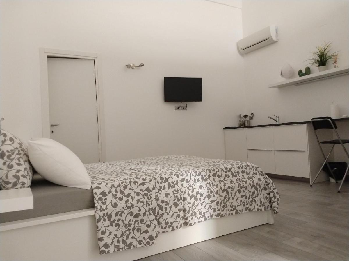 B&B 20 Archi Монополи Экстерьер фото